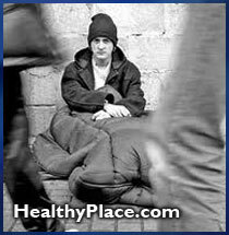 Choroba psychiczna jest trzecią co do wielkości przyczyną bezdomności samotnych dorosłych. Niestety piętno choroby psychicznej nie pozwala społeczeństwu rozwiązać problemu.