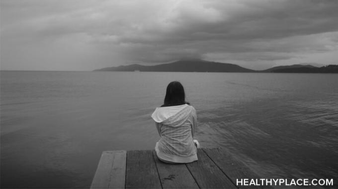 Nawet jeśli czujesz się zbyt przygnębiony, aby sobie pomóc, wciąż możesz zrobić coś, aby leczyć swoją depresję. Dowiedz się na stronie HealthyPlace.com