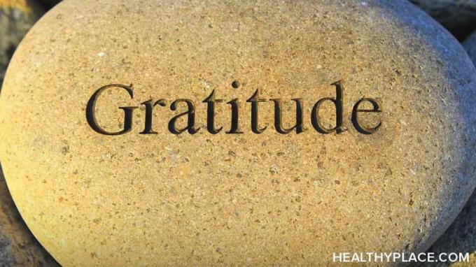 Jak wnieść w życie poczucie wdzięczności i wdzięczności, aby zwiększyć szczęście? Oto lista 6 sposobów aktywacji wdzięczności i wdzięczności.